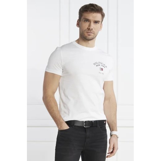 Tommy Hilfiger T-shirt ARCH VARSITY | Slim Fit ze sklepu Gomez Fashion Store w kategorii T-shirty męskie - zdjęcie 172923662