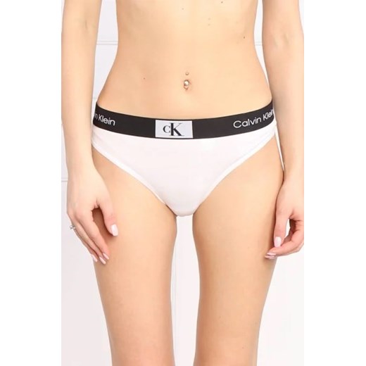 Calvin Klein Underwear Stringi CK96 ze sklepu Gomez Fashion Store w kategorii Majtki damskie - zdjęcie 172936572