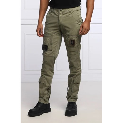 Aeronautica Militare Spodnie cargo ANTI-G | Regular Fit ze sklepu Gomez Fashion Store w kategorii Spodnie męskie - zdjęcie 172936970