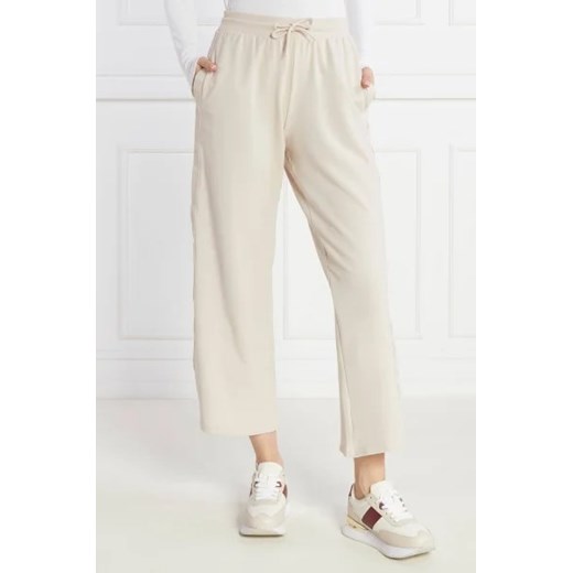 Tommy Hilfiger Spodnie dresowe | Relaxed fit ze sklepu Gomez Fashion Store w kategorii Spodnie damskie - zdjęcie 172943441