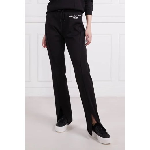 CALVIN KLEIN JEANS Spodnie dresowe | Regular Fit ze sklepu Gomez Fashion Store w kategorii Spodnie damskie - zdjęcie 172944240