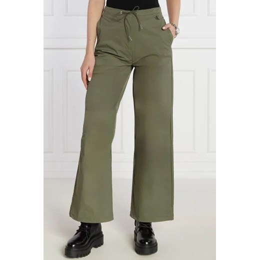 CALVIN KLEIN JEANS Spodnie | Regular Fit ze sklepu Gomez Fashion Store w kategorii Spodnie damskie - zdjęcie 172949194