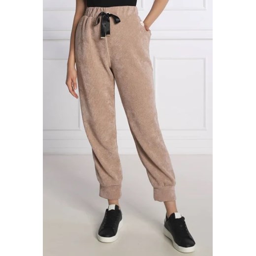 Liu Jo Rose Spodnie dresowe | Regular Fit ze sklepu Gomez Fashion Store w kategorii Spodnie damskie - zdjęcie 172950140