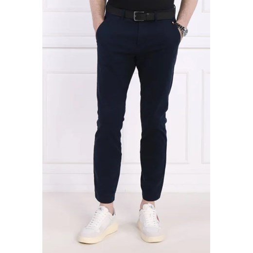 Tommy Jeans Spodnie chino AUSTIN | Slim Fit ze sklepu Gomez Fashion Store w kategorii Spodnie męskie - zdjęcie 172951570