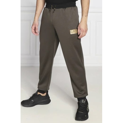 EA7 Spodnie dresowe | Regular Fit ze sklepu Gomez Fashion Store w kategorii Spodnie męskie - zdjęcie 172959010