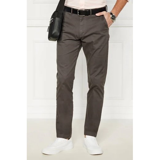 Tommy Hilfiger Spodnie chino HARLEM ESSENTIAL TWILL | Regular Fit ze sklepu Gomez Fashion Store w kategorii Spodnie męskie - zdjęcie 172959974