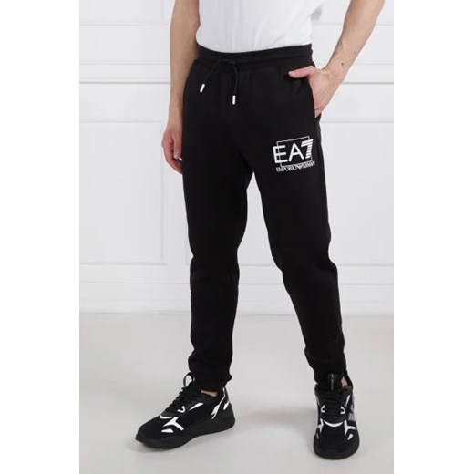 EA7 Spodnie dresowe | Regular Fit ze sklepu Gomez Fashion Store w kategorii Spodnie męskie - zdjęcie 172961123