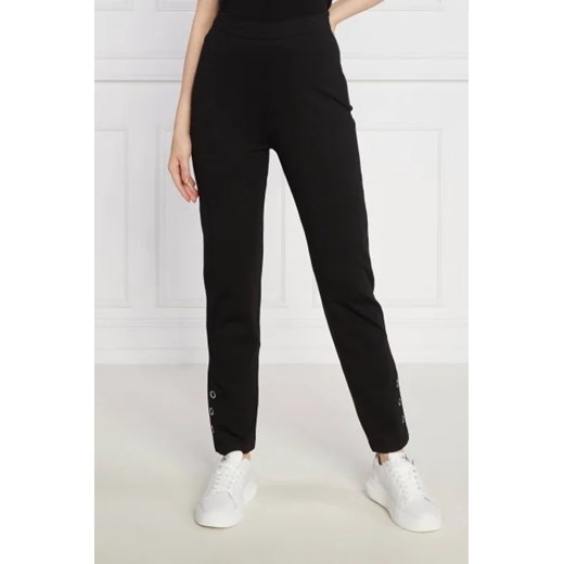 GUESS Spodnie dresowe | Regular Fit ze sklepu Gomez Fashion Store w kategorii Spodnie damskie - zdjęcie 172963052