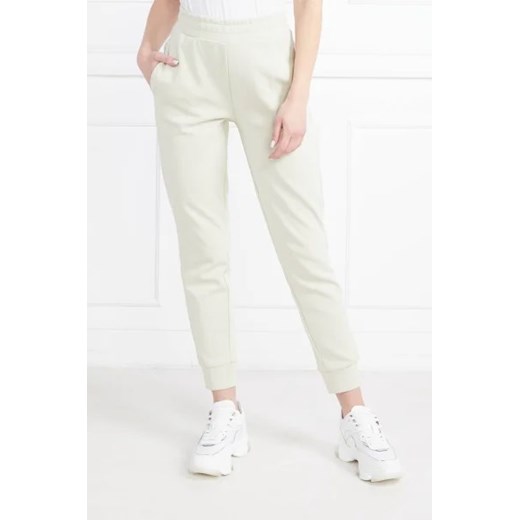 Calvin Klein Spodnie dresowe | Regular Fit ze sklepu Gomez Fashion Store w kategorii Spodnie damskie - zdjęcie 172963571