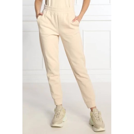 Calvin Klein Spodnie dresowe | Regular Fit ze sklepu Gomez Fashion Store w kategorii Spodnie damskie - zdjęcie 172968982