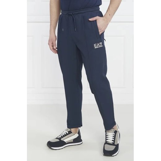 EA7 Spodnie dresowe | Regular Fit ze sklepu Gomez Fashion Store w kategorii Spodnie męskie - zdjęcie 172969360