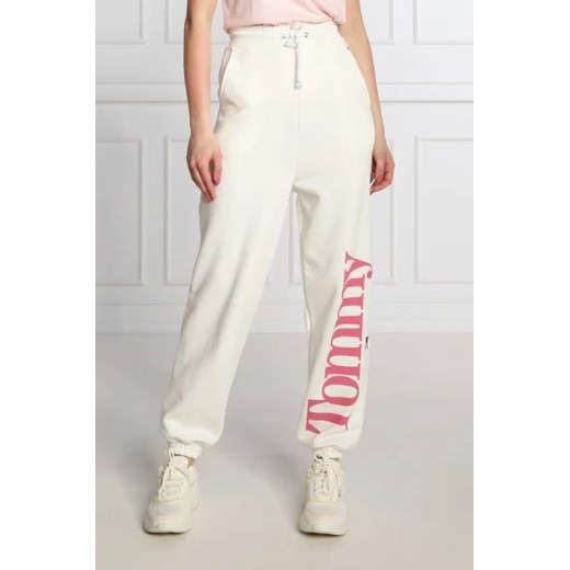 Tommy Jeans Spodnie dresowe | Regular Fit ze sklepu Gomez Fashion Store w kategorii Spodnie damskie - zdjęcie 172970034