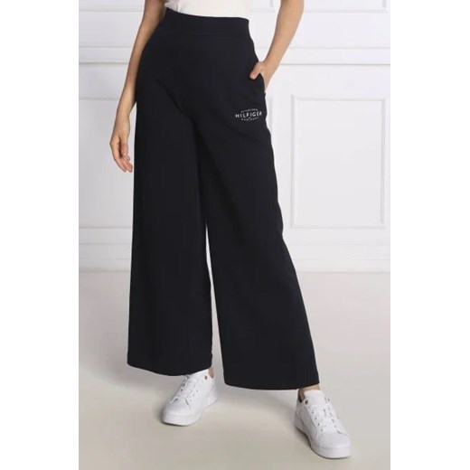 Tommy Hilfiger Spodnie dresowe NEW BRANDED | Straight fit ze sklepu Gomez Fashion Store w kategorii Spodnie damskie - zdjęcie 172984600