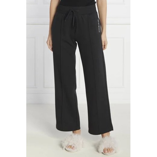 Emporio Armani Spodnie dresowe LOUNGEWEAR | Regular Fit ze sklepu Gomez Fashion Store w kategorii Spodnie damskie - zdjęcie 172986703