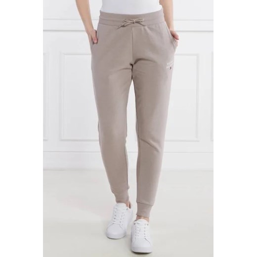 Tommy Hilfiger Spodnie dresowe | Regular Fit ze sklepu Gomez Fashion Store w kategorii Spodnie damskie - zdjęcie 172992014