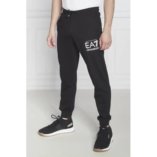 EA7 Spodnie dresowe | Regular Fit ze sklepu Gomez Fashion Store w kategorii Spodnie męskie - zdjęcie 172992181