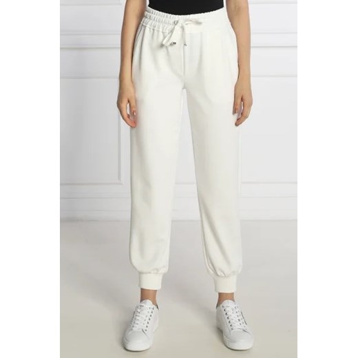 RIANI Spodnie dresowe | Regular Fit ze sklepu Gomez Fashion Store w kategorii Spodnie damskie - zdjęcie 172994050