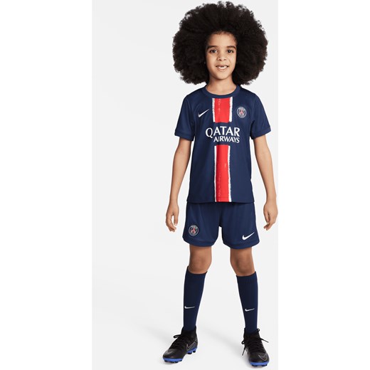 Trzyczęściowy strój piłkarski dla małych dzieci Nike Paris Saint-Germain Stadium 2024 (wersja domowa) – replika - Niebieski ze sklepu Nike poland w kategorii Komplety chłopięce - zdjęcie 173004752