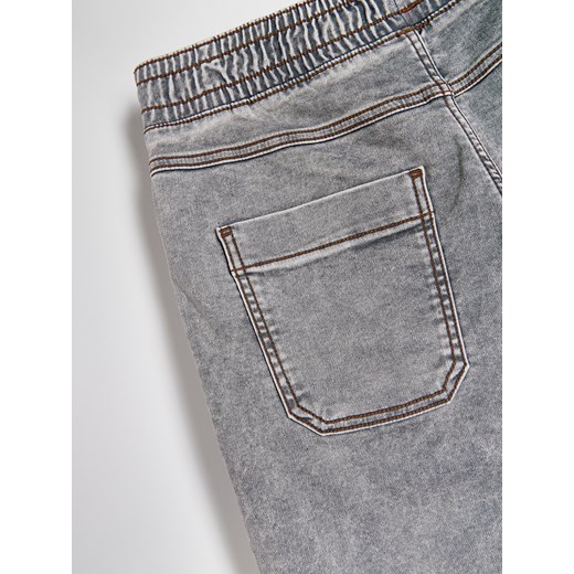 Reserved - Jeansowe szorty jogger - jasnoszary Reserved 33 Reserved