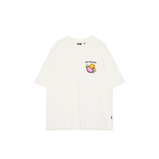 Cropp - Koszulka z małą naszywką - kremowy ze sklepu Cropp w kategorii T-shirty męskie - zdjęcie 173013580