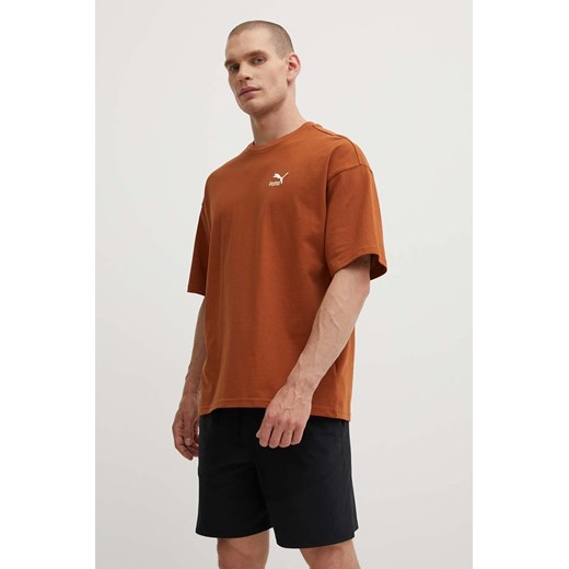 Puma t-shirt bawełniany  BETTER CLASSICS męski kolor brązowy z aplikacją 679188 ze sklepu PRM w kategorii T-shirty męskie - zdjęcie 173015601