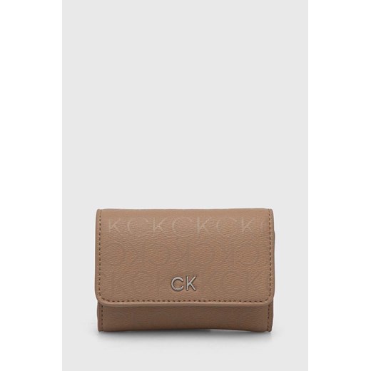 Calvin Klein portfel damski kolor brązowy K60K612637 ze sklepu ANSWEAR.com w kategorii Portfele damskie - zdjęcie 173021230