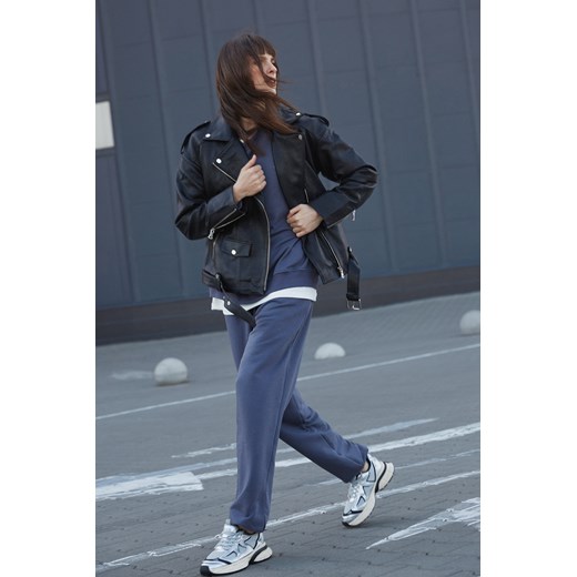 ES8: Srebrno-czarne sneakersy damskie na elastycznej platformie ES 8 ze sklepu Estro w kategorii Buty sportowe damskie - zdjęcie 173031060