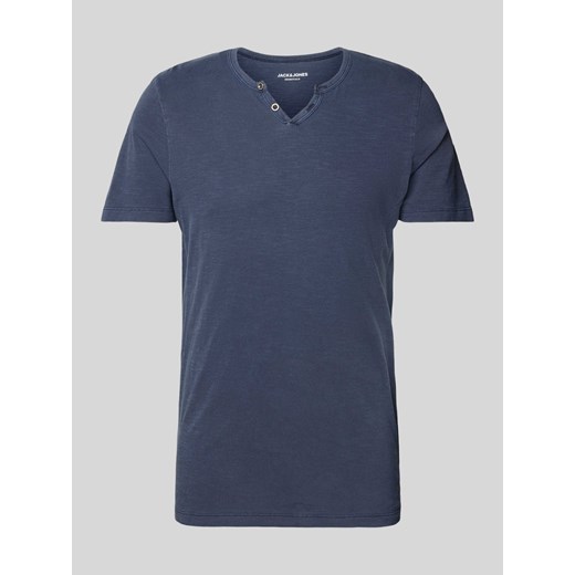 T-shirt z dekoltem w serek model ‘SPLIT’ ze sklepu Peek&Cloppenburg  w kategorii T-shirty męskie - zdjęcie 173032380