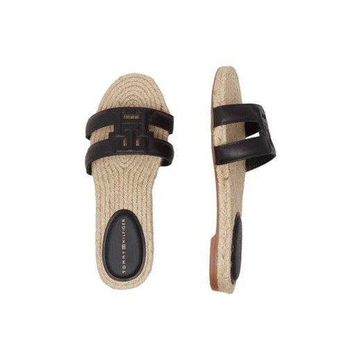 Tommy Hilfiger Skórzane klapki EMBOSS Tommy Hilfiger 38 promocyjna cena Gomez Fashion Store