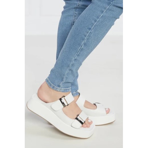 Klapki damskie Marc Cain casual