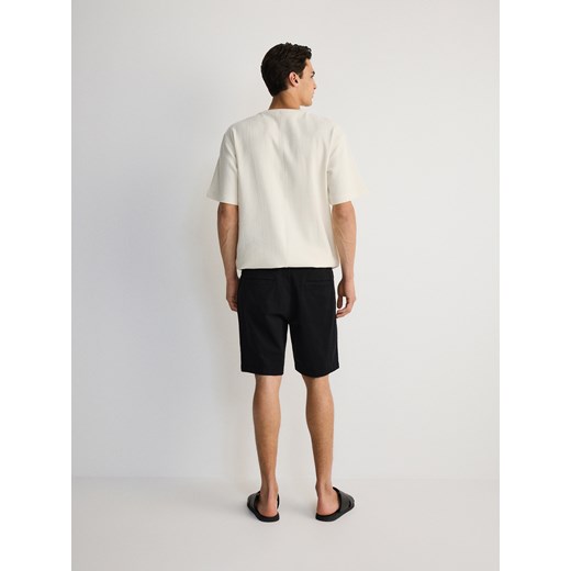 Reserved - Szorty regular fit - czarny Reserved S Reserved