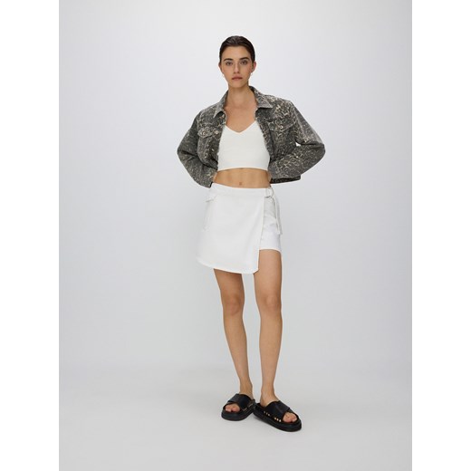Reserved - Szorty imitujące spódnicę - biały ze sklepu Reserved w kategorii Szorty - zdjęcie 173139751