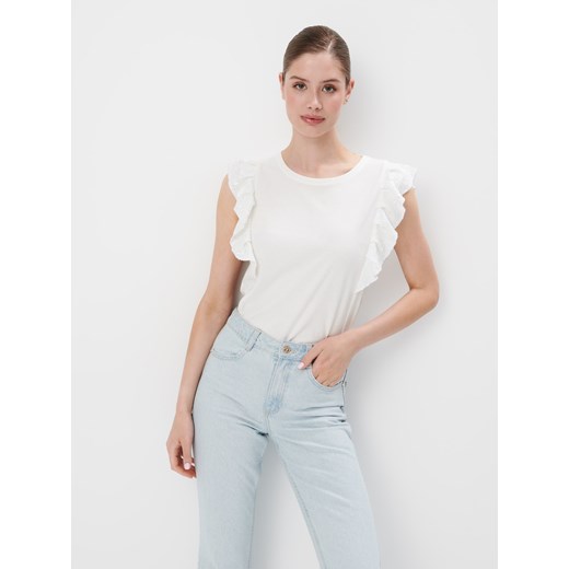 Mohito - Biały t-shirt z falbankami - biały ze sklepu Mohito w kategorii Bluzki damskie - zdjęcie 173142043