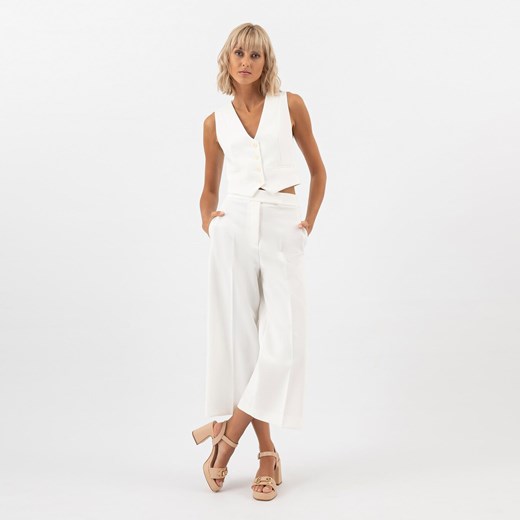 Wojas Beżowe Sandały Ze Złotą Ozdobą W Postaci Łańcucha ze sklepu Wojas w kategorii Sandały damskie - zdjęcie 173146203