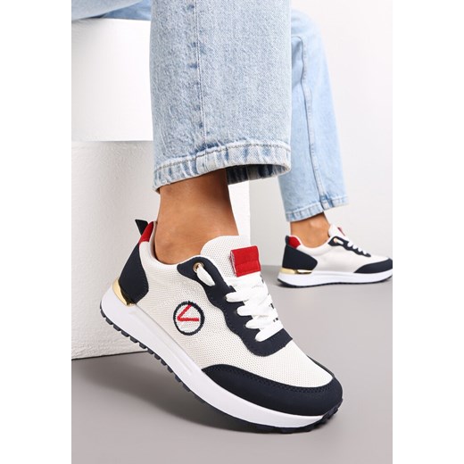 Biało-Granatowe Sneakersy z Haftowaną Naszywką i Metaliczną Wstawką Elnara ze sklepu renee.pl w kategorii Buty sportowe damskie - zdjęcie 173164993