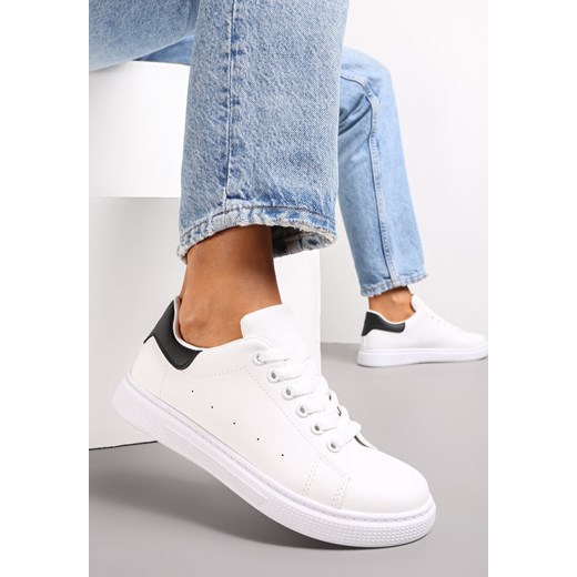 Biało-Czarne Płaskie Sneakersy ze Sznurowaniem Karlei ze sklepu renee.pl w kategorii Buty sportowe damskie - zdjęcie 173172872