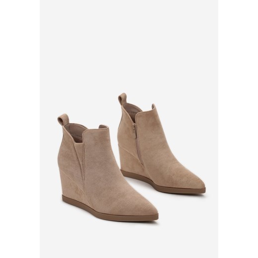 Ciemnobeżowe Botki na Koturnie z Ekozamszu Ozdobione Rozcięciem Baly Renee 39 renee.pl