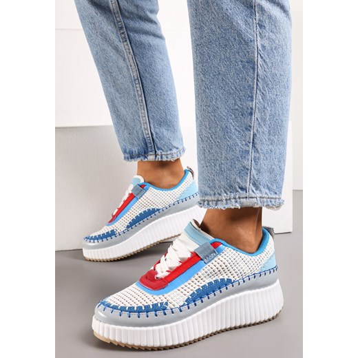 Biało-Niebieskie Sneakersy na Platformie Ozdobione Nitami i Patchworkowymi Wstawkami Jeneria ze sklepu renee.pl w kategorii Buty sportowe damskie - zdjęcie 173202671