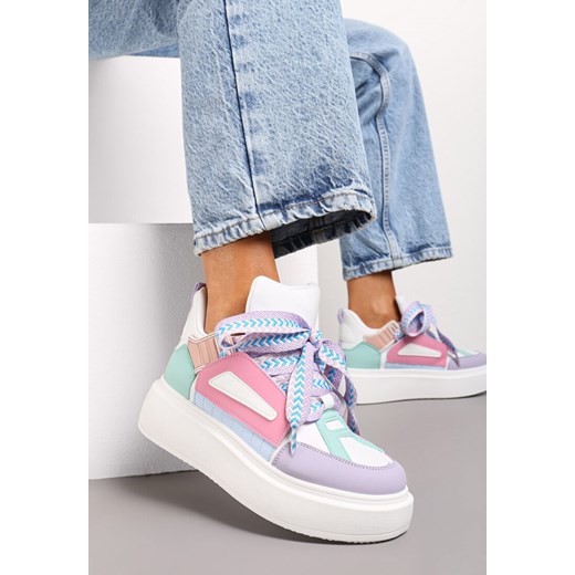 Biało-Fioletowe Sneakersy Na Niskiej Platformie z Szerokimi Sznurówkami we Wzorek Vidira ze sklepu renee.pl w kategorii Buty sportowe damskie - zdjęcie 173217370