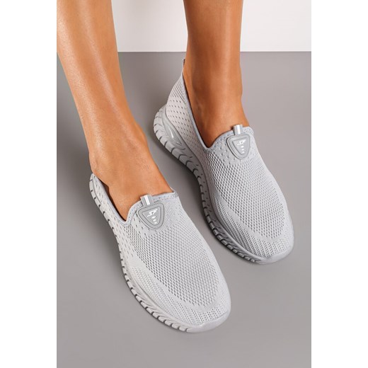 Szare Wsuwane Buty Sportowe przed Kostkę z Materiałową Cholewką Dasrica Renee 39 renee.pl