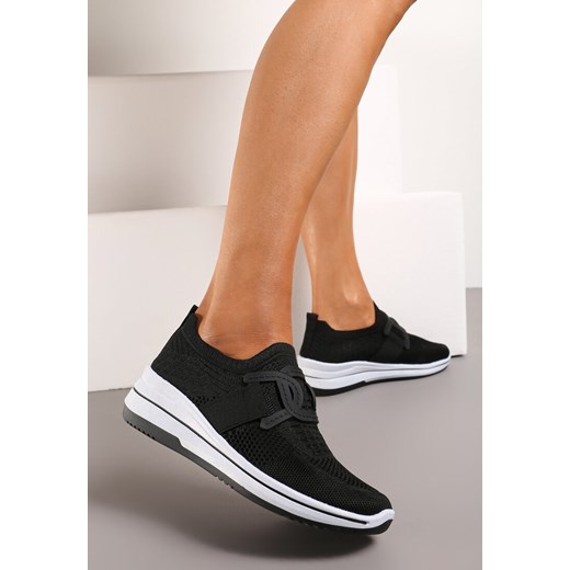 Czarne Wsuwane Buty Sportowe na Niewysokim Koturnie Wianara ze sklepu renee.pl w kategorii Buty sportowe damskie - zdjęcie 173235672