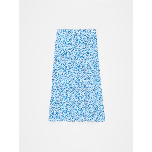 Mohito - Kwiatowa spódnica midi z wiskozy - biały ze sklepu Mohito w kategorii Spódnice - zdjęcie 173280272
