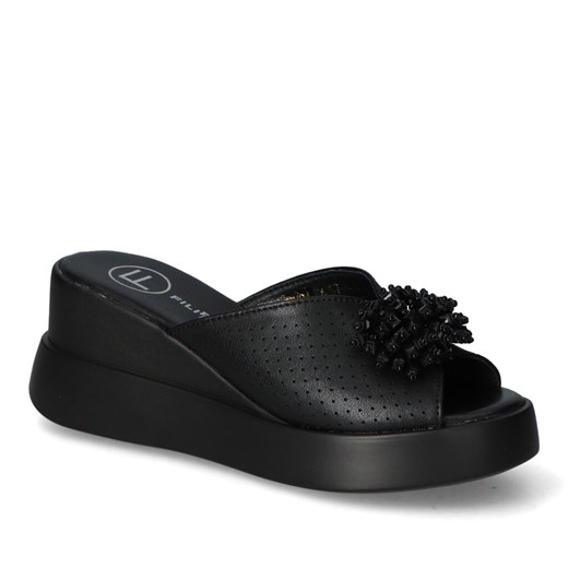 Klapki Filippo DK6077/24BK Czarne lico ze sklepu Arturo-obuwie w kategorii Klapki damskie - zdjęcie 173308642