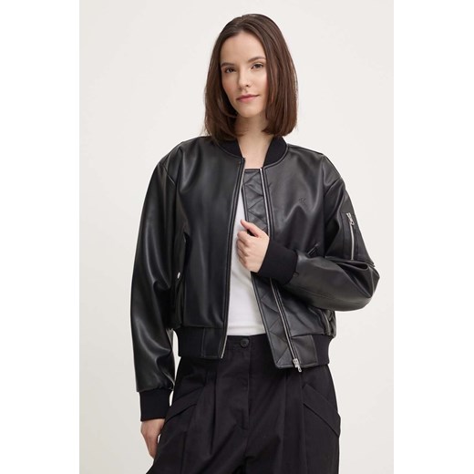 Calvin Klein Jeans kurtka bomber damski kolor czarny przejściowa oversize J20J223546 ze sklepu ANSWEAR.com w kategorii Kurtki damskie - zdjęcie 173310053