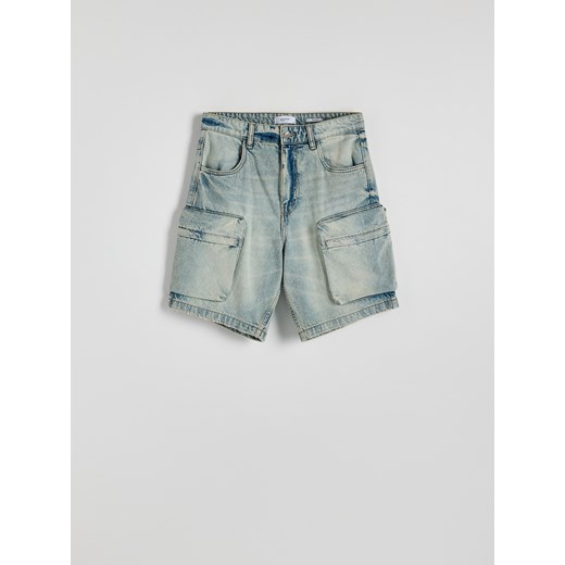 Reserved - Jeansowe szorty cargo - niebieski ze sklepu Reserved w kategorii Spodenki męskie - zdjęcie 173321824