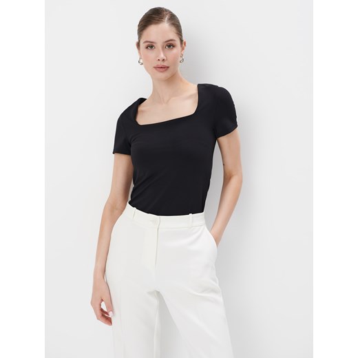 Mohito - Prążkowana czarna koszulka - czarny ze sklepu Mohito w kategorii Bluzki damskie - zdjęcie 173328710
