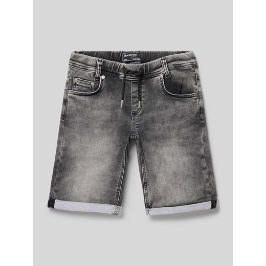 Szorty jeansowe o kroju relaxed fit z naszywką z logo ze sklepu Peek&Cloppenburg  w kategorii Spodenki chłopięce - zdjęcie 173334783