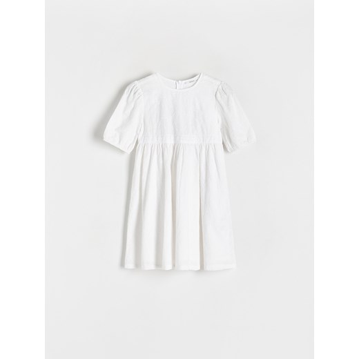 Reserved - Sukienka z kwiatowym wzorem - złamana biel ze sklepu Reserved w kategorii Sukienki dziewczęce - zdjęcie 173360692