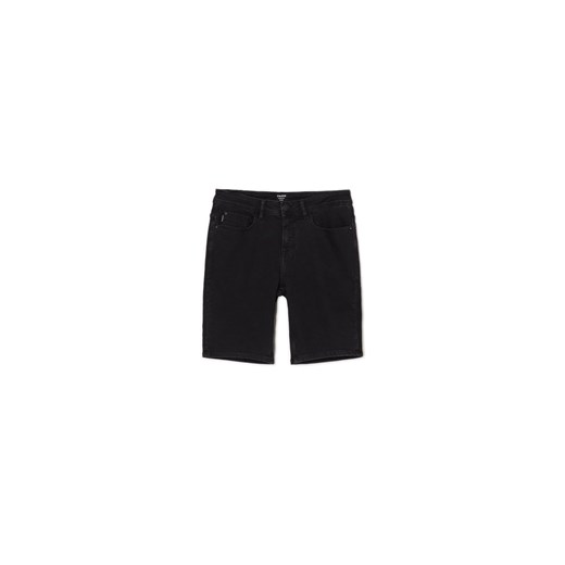 Cropp - Czarne szorty denim z efektem sprania - czarny ze sklepu Cropp w kategorii Spodenki męskie - zdjęcie 173362972