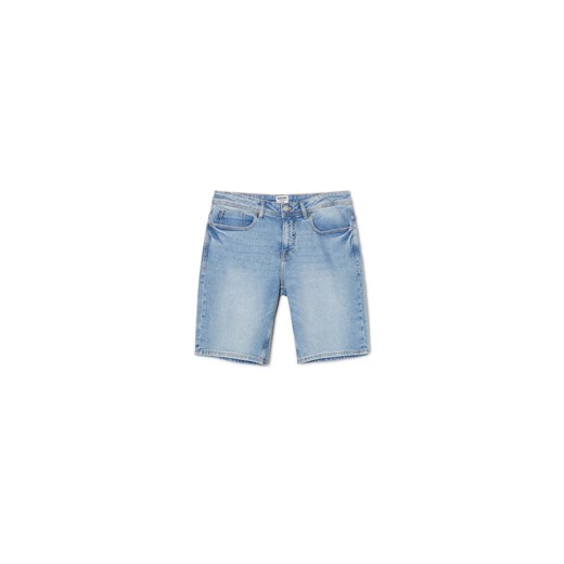 Cropp - Klasyczne jeansowe szorty z efektem sprania - niebieski ze sklepu Cropp w kategorii Spodenki męskie - zdjęcie 173365132